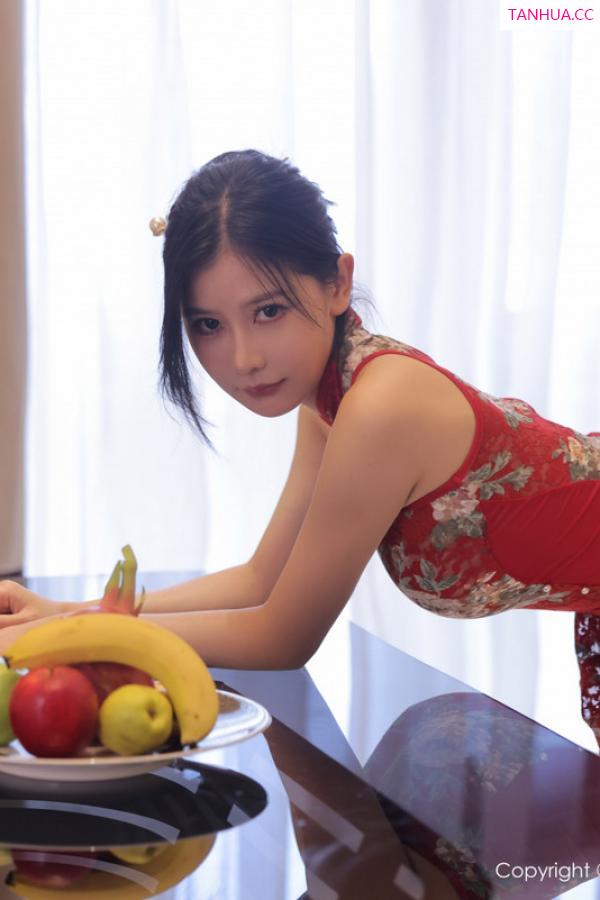 尹甜甜  [XiuRen]高清写真图 2024.07.17 No.8871 尹甜甜 丝袜美腿第35张图片